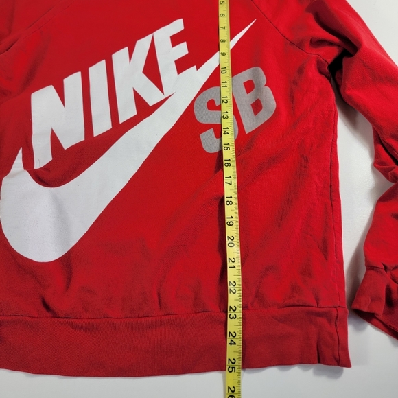 Nike SB Crewneck Sweater red Size Medium M Center Swoosh USA made soft warm - Picture 8 of 9